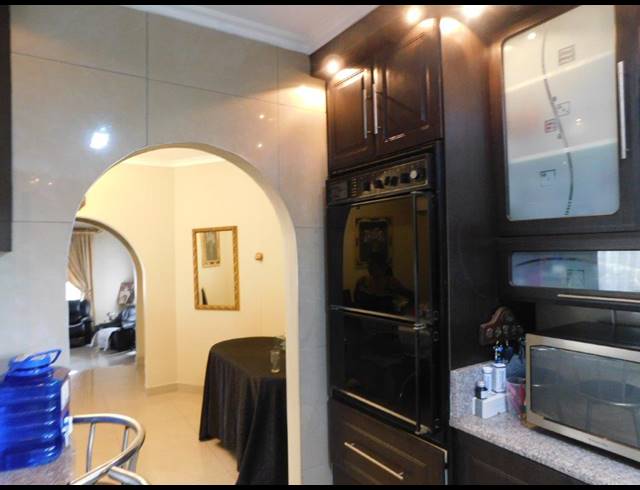 3 BEDROOM HOUSE FOR SALE IN UMHLATUZANA